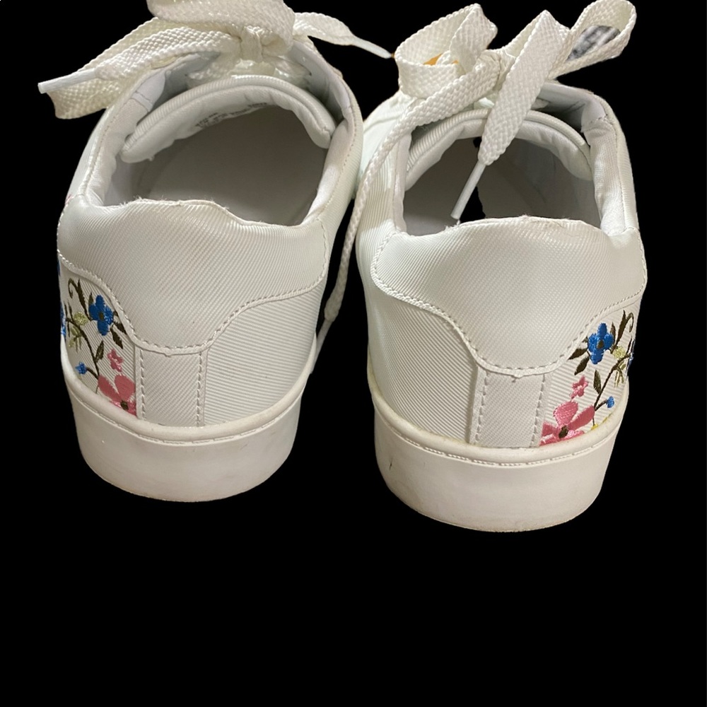 COMFORTVIEW WHITE EMBROIDERED WOMENS SNEAKER SIZE 11 - Picture 5 of 11